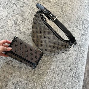 Dooney Bourke Wallet Signature Black